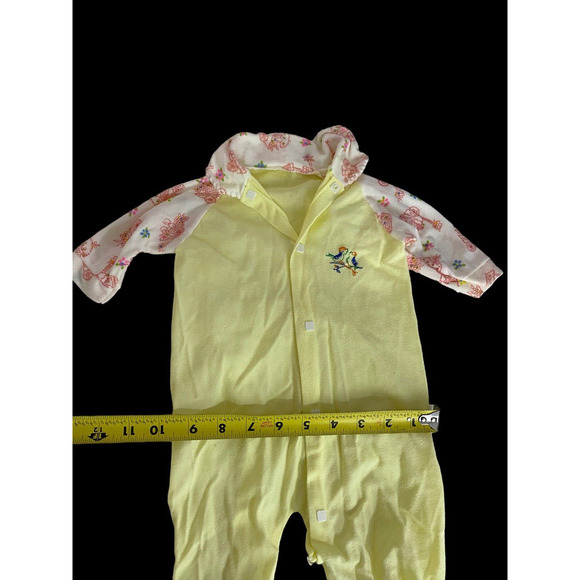 Vintage 1960s Baby Pajamas One Piece 12M Girls Soft Thin Embroidered Birds PJs - Picture 10 of 10